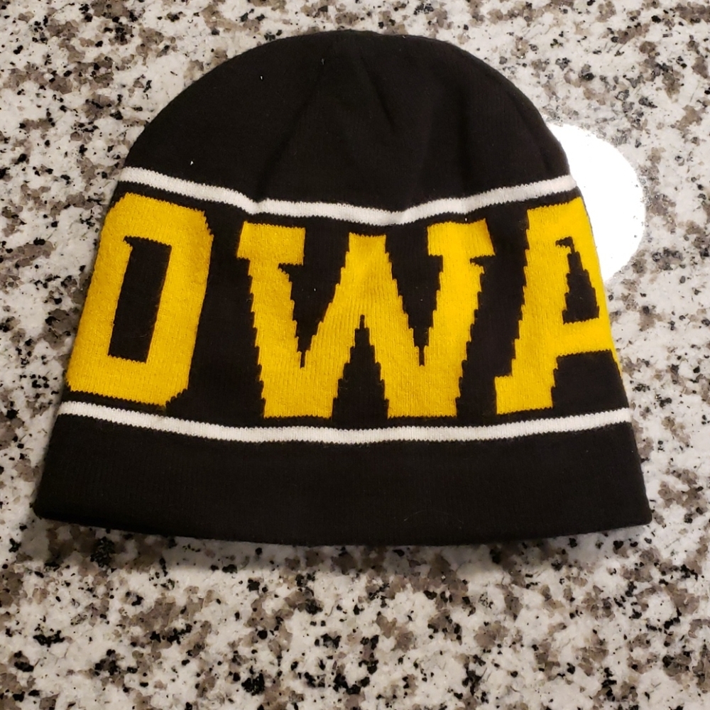 Iowa Hawkeye Nike winter hat